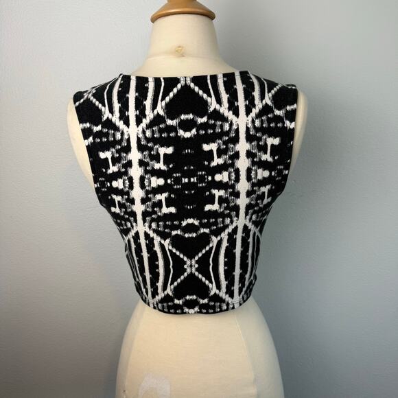 Express Tribal Pattern Cropped Muscle Shirt, Sz S - Picture 2 of 3